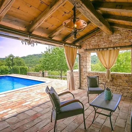 Angolo Rustico - Groznjan, Istria * Grožnjan